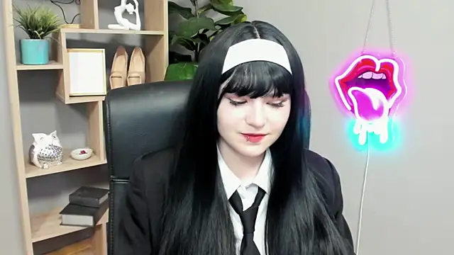 SweetLilyxo online show from March 28, 2026, 2:29 pm