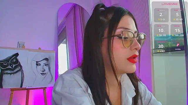 Snapshot of Artt_Juli chatting on March 26, 2026, 10:07 pm Artt Juli online show from March 26, 2026, 10:07 pm