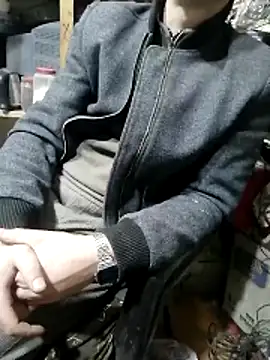 Snapshot of Aww21 chatting on February 15, 2026, 9:25 pm Aww21 online show from February 15, 2026, 9:25 pm