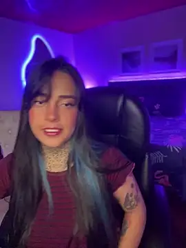 Annie Alicee online show from February 4, 2026, 1:28 pm