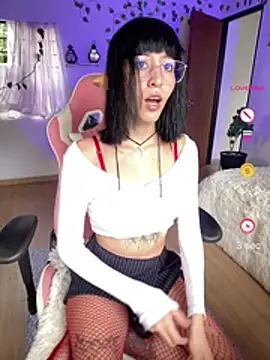 Capricornmystic1 online show from May 19, 2026, 6:37 pm