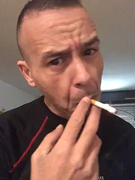 Snapshot of creativeX chatting on February 3, 2026, 8:47 pm creativeX online show from February 3, 2026, 8:47 pm