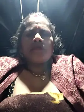 Snapshot of Hot_kiran4 chatting on February 11, 2026, 6:08 pm Hot kiran4 online show from February 11, 2026, 6:08 pm