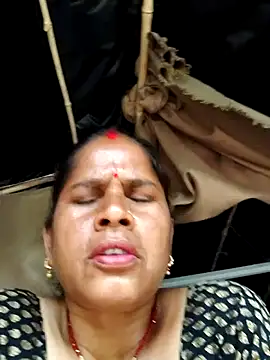 Snapshot of Hot_kiran4 chatting on February 18, 2026, 9:39 am Hot kiran4 online show from February 18, 2026, 9:39 am