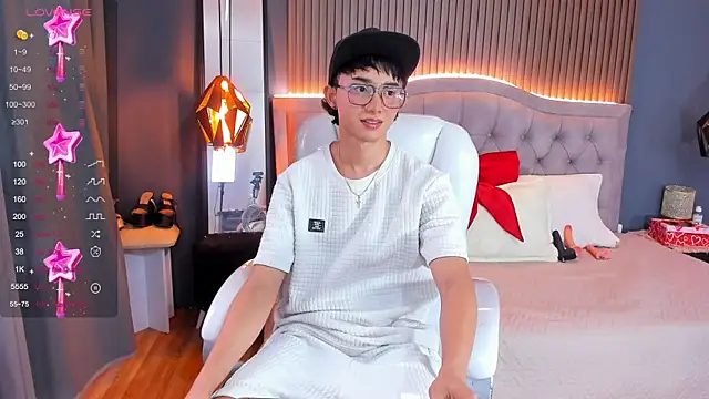 Noa 03 online show from June 1, 2026, 6:18 pm