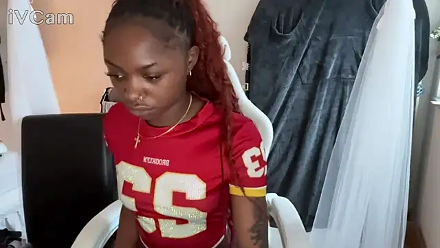 Snapshot of missbbydior chatting on February 6, 2026, 4:03 pm missbbydior online show from February 6, 2026, 4:03 pm