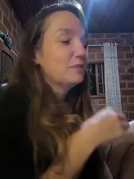 Loirinha surf online show from February 19, 2026, 5:48 am