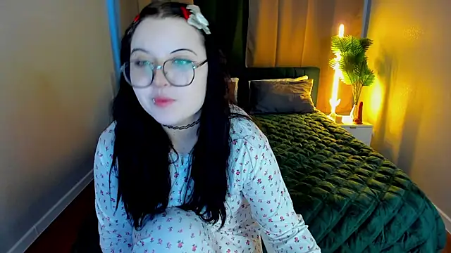 Kira G0ld online show from March 8, 2026, 1:11 am