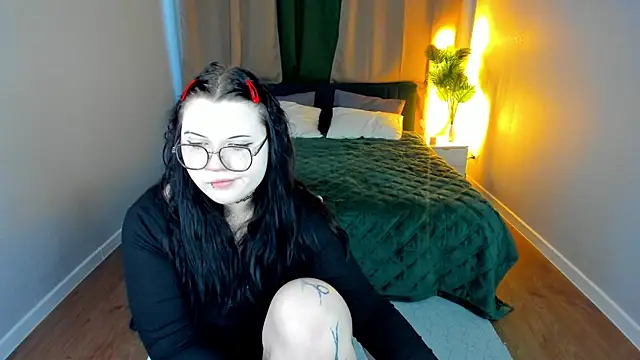 Kira G0ld online show from March 15, 2026, 1:12 am