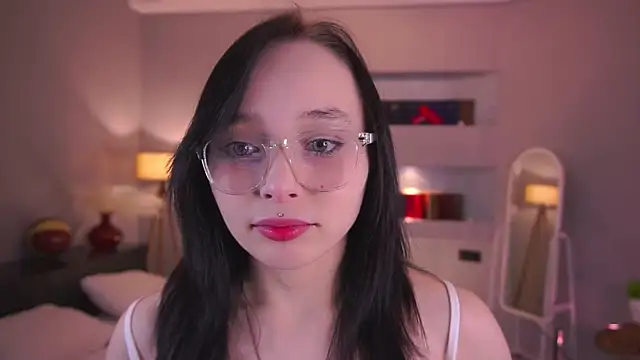 Snapshot of HannaHayles chatting on February 4, 2026, 5:52 pm HannaHayles online show from February 4, 2026, 5:52 pm