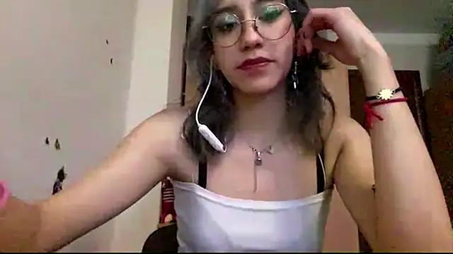 Snapshot of MarianRuhle chatting on February 19, 2026, 1:41 pm MarianRuhle online show from February 19, 2026, 1:41 pm