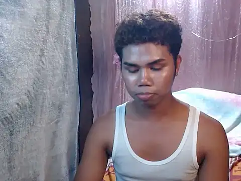 Snapshot of Pinoyebonyxxx chatting on February 5, 2026, 12:01 pm Pinoyebonyxxx online show from February 5, 2026, 12:01 pm