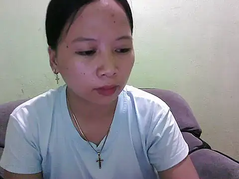 Snapshot of pinay_sweety23 chatting on February 13, 2026, 11:43 am pinay sweety23 online show from February 13, 2026, 11:43 am