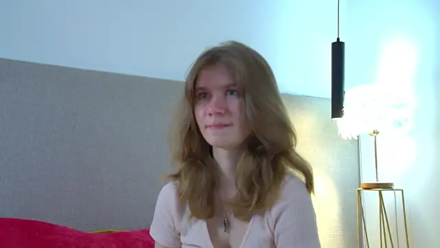 MilaMaelis online show from April 2, 2026, 6:25 pm