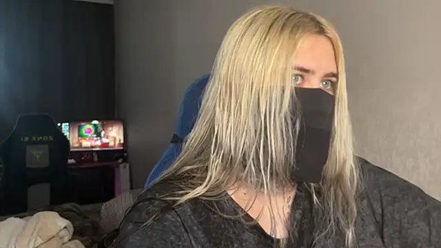 UnaXyling online show from February 10, 2026, 6:34 am