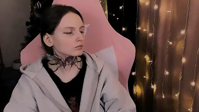 Onyxix online show from February 13, 2026, 5:46 pm