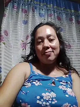 Snapshot of May_Bombs chatting on February 19, 2026, 9:28 am May Bombs online show from February 19, 2026, 9:28 am