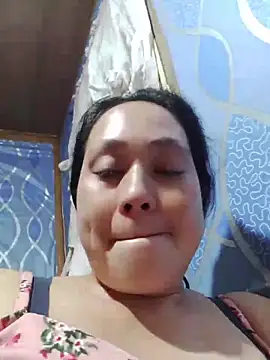 Snapshot of May_Bombs chatting on April 24, 2026, 1:24 pm May Bombs online show from April 24, 2026, 1:24 pm