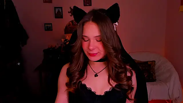 LanaLovely online show from May 22, 2026, 6:22 am