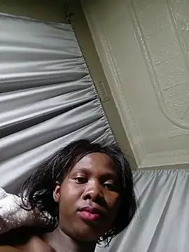 PussyFarrie online show from June 9, 2026, 10:44 pm