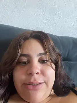 Snapshot of Adriputinha chatting on July 4, 2026, 2:10 pm Adriputinha online show from July 4, 2026, 2:10 pm