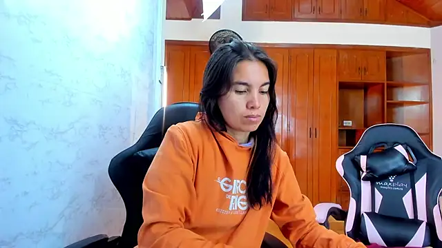 Snapshot of Emily_and_Soffy chatting on February 16, 2026, 12:04 pm Emily and Soffy online show from February 16, 2026, 12:04 pm