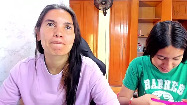 Snapshot of Emily_and_Soffy chatting on February 27, 2026, 12:27 pm Emily and Soffy online show from February 27, 2026, 12:27 pm