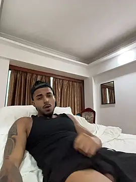 Snapshot of PimpDante chatting on April 10, 2026, 10:39 pm PimpDante online show from April 10, 2026, 10:39 pm