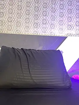 Mia rivers   online show from April 10, 2026, 7:43 pm