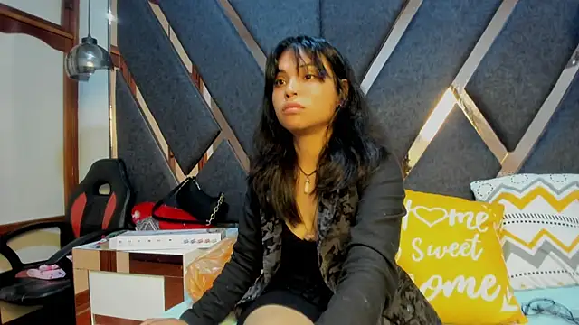 Snapshot of Maggyx chatting on February 21, 2026, 2:19 pm Maggyx online show from February 21, 2026, 2:19 pm