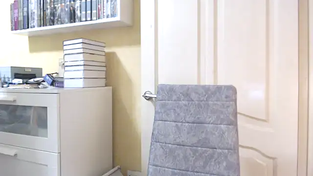 Tasiya online show from March 4, 2026, 6:59 pm