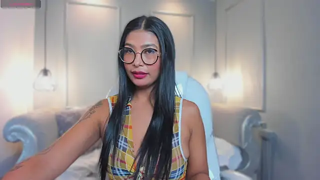 MiaSmit  online show from March 4, 2026, 3:03 am