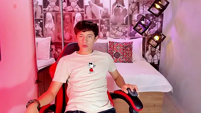 Snapshot of Christian_Foxx chatting on February 24, 2026, 1:56 pm Christian Foxx online show from February 24, 2026, 1:56 pm