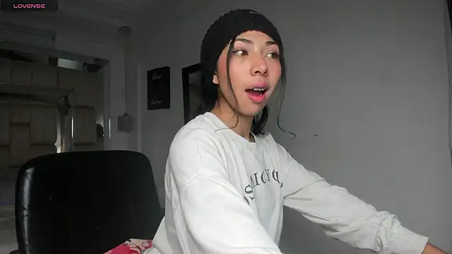 Eva cute7 online show from March 11, 2026, 10:31 am