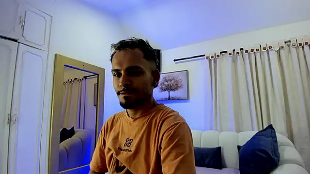 neyder sanz online show from February 10, 2026, 3:49 am