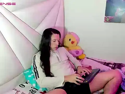 ale-noah online show from April 15, 2026, 8:42 am