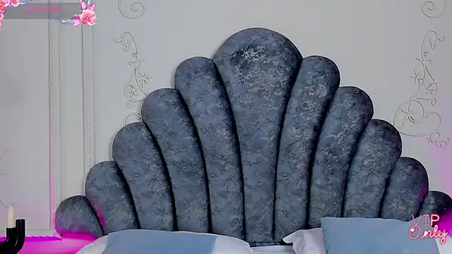 Amelia-Grace online show from February 25, 2026, 4:01 am