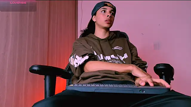 Snapshot of Dann-Winner chatting on February 26, 2026, 3:17 am Dann-Winner online show from February 26, 2026, 3:17 am