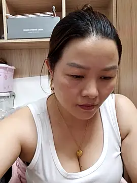 Snapshot of Jennie_dogy chatting on June 18, 2026, 1:16 pm Jennie dogy online show from June 18, 2026, 1:16 pm