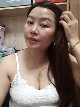 Snapshot of Jennie_dogy chatting on May 14, 2026, 2:25 pm Jennie dogy online show from May 14, 2026, 2:25 pm