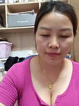 Snapshot of Jennie_dogy chatting on June 27, 2026, 12:22 pm Jennie dogy online show from June 27, 2026, 12:22 pm