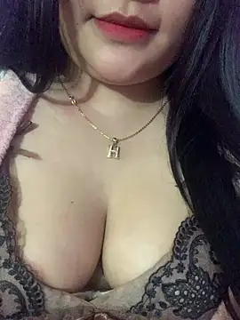 Snapshot of Violet_pusy chatting on February 7, 2026, 12:24 pm Violet pusy online show from February 7, 2026, 12:24 pm