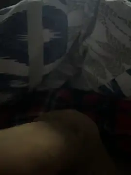 simo232323 online show from February 22, 2026, 6:27 am