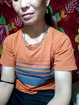 witch-xx online show from May 17, 2026, 6:24 am
