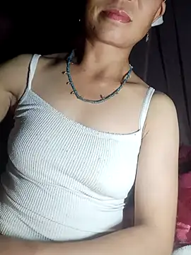 Snapshot of witch-xx chatting on July 11, 2026, 4:40 pm witch-xx online show from July 11, 2026, 4:40 pm