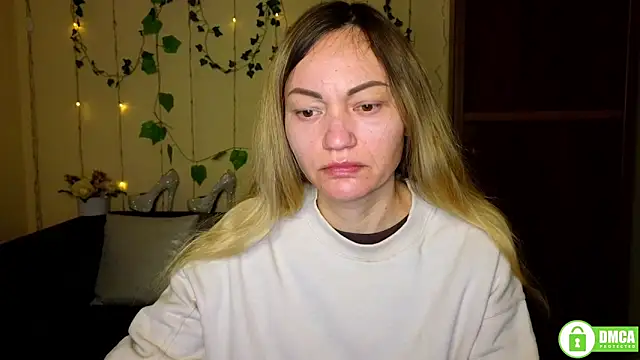 Snapshot of BlondMikey22 chatting on February 17, 2026, 6:33 am BlondMikey22 online show from February 17, 2026, 6:33 am