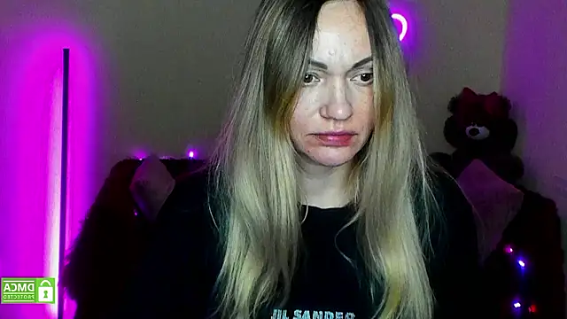 Snapshot of BlondMikey22 chatting on February 7, 2026, 6:49 pm BlondMikey22 online show from February 7, 2026, 6:49 pm