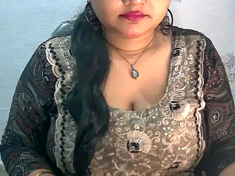 Snapshot of Saniya_K2 chatting on July 22, 2026, 4:42 pm Saniya K2 online show from July 22, 2026, 4:42 pm