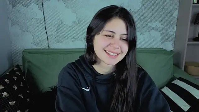 Snapshot of Maeren chatting on March 4, 2026, 2:25 pm Maeren online show from March 4, 2026, 2:25 pm