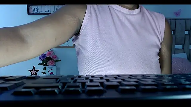 Aantoniaa brown27 online show from February 23, 2026, 1:33 pm